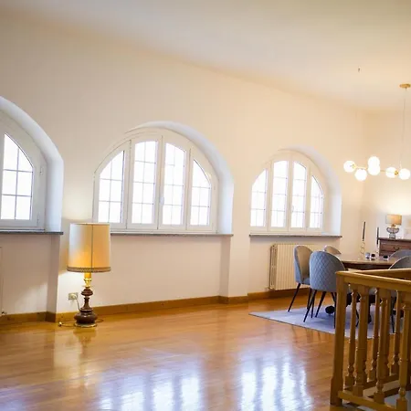 Grande Casa Con Giardino E Box Auto, 3 E 3 Bagni Hébergement de vacances Lu (Piedmont)