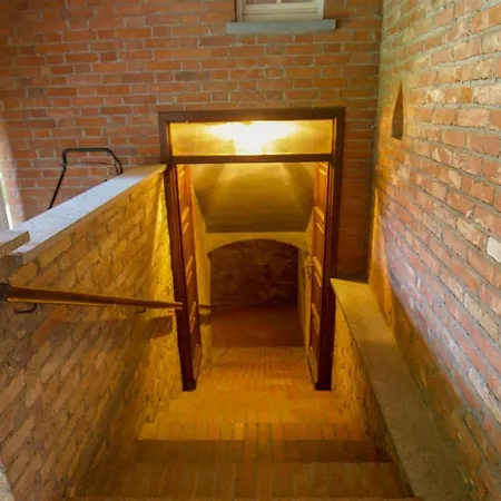 Hébergement de vacances Grande Casa Con Giardino E Box Auto, 3 E 3 Bagni Lu (Piedmont)