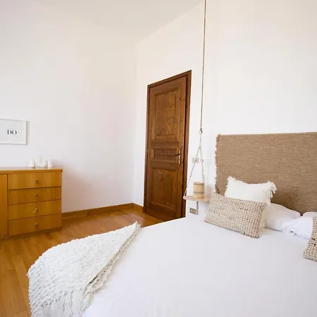 Grande Casa Con Giardino E Box Auto, 3 E 3 Bagni * Lu (Piedmont)