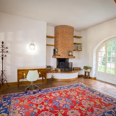 Hébergement de vacances Grande Casa Con Giardino E Box Auto, 3 E 3 Bagni *