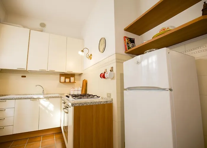 Grande Casa Con Giardino E Box Auto, 3 E 3 Bagni Hébergement de vacances Lu (Piedmont)