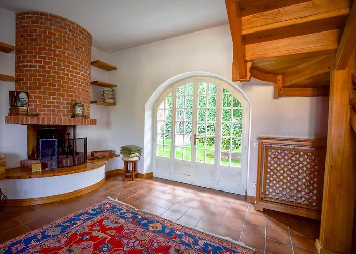 Grande Casa Con Giardino E Box Auto, 3 E 3 Bagni