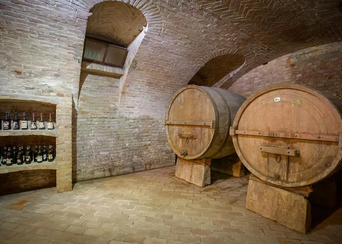 Grande Casa Con Giardino E Box Auto, 3 E 3 Bagni 펜션 *