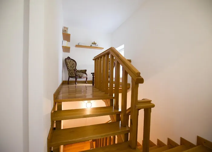 Grande Casa Con Giardino E Box Auto, 3 E 3 Bagni 펜션 *