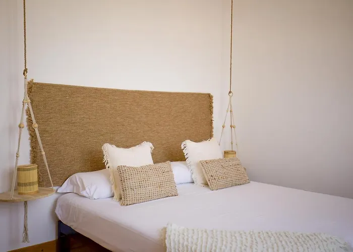 Grande Casa Con Giardino E Box Auto, 3 E 3 Bagni * Lu (Piedmont)